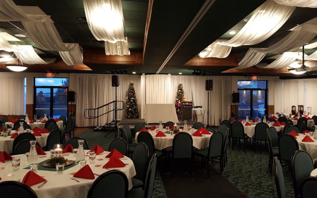 Holiday Party Magician at Rockwoods in Otsego, Minnesota